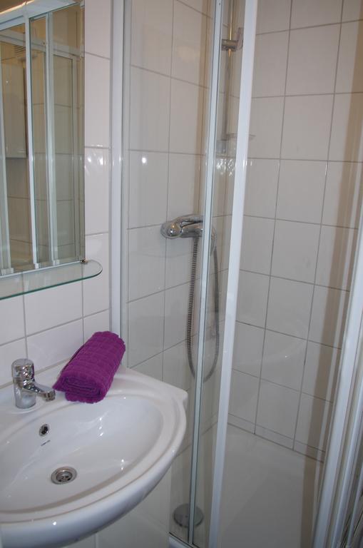 Ad Monte Apartment Cochem Room photo